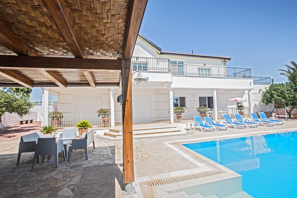 Papas Family Villa 파라림니 외부 사진